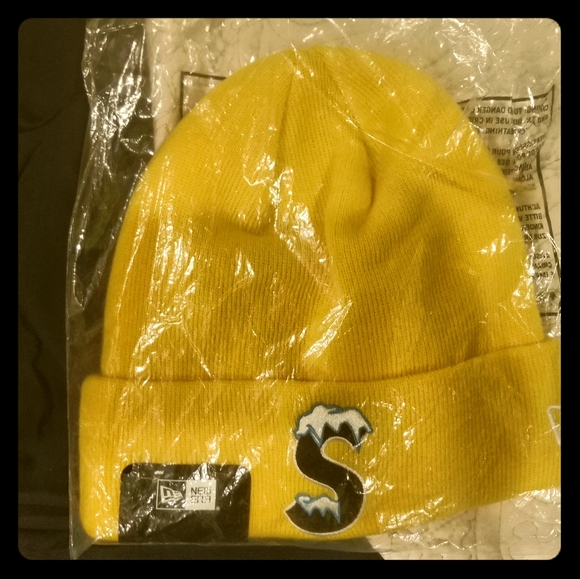 Supreme Other - Supreme S Logo Beanie FW20 Yellow Supreme Other - Supreme S Logo Beanie FW20 Yellow